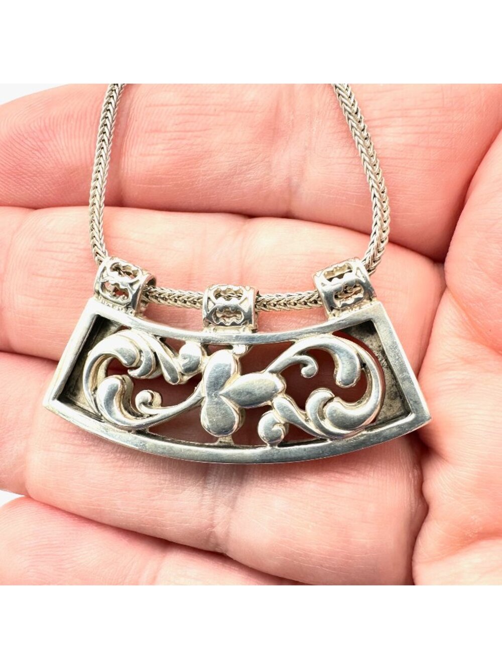 Silpada N1472 Sterling Silver Curved Floral Slide Pendant Wheat Chain Necklace